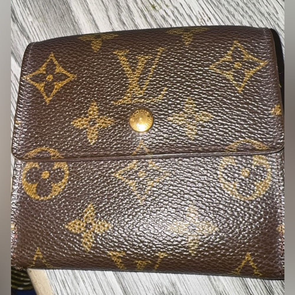 Authentic lv compact wallet